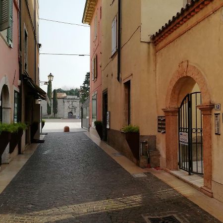 Domus Romanae In Centro Storico Peschiera del Garda Buitenkant foto